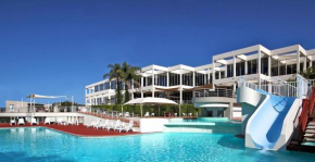 Отель Absolute Beachfront Opal Cove Resort  Кофс-Харбор